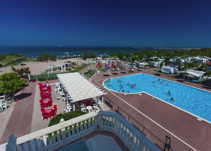 Internazionale - Family VillageAlbergo